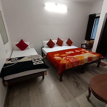 Hotel Shubham Udajpur Zewnętrze zdjęcie
