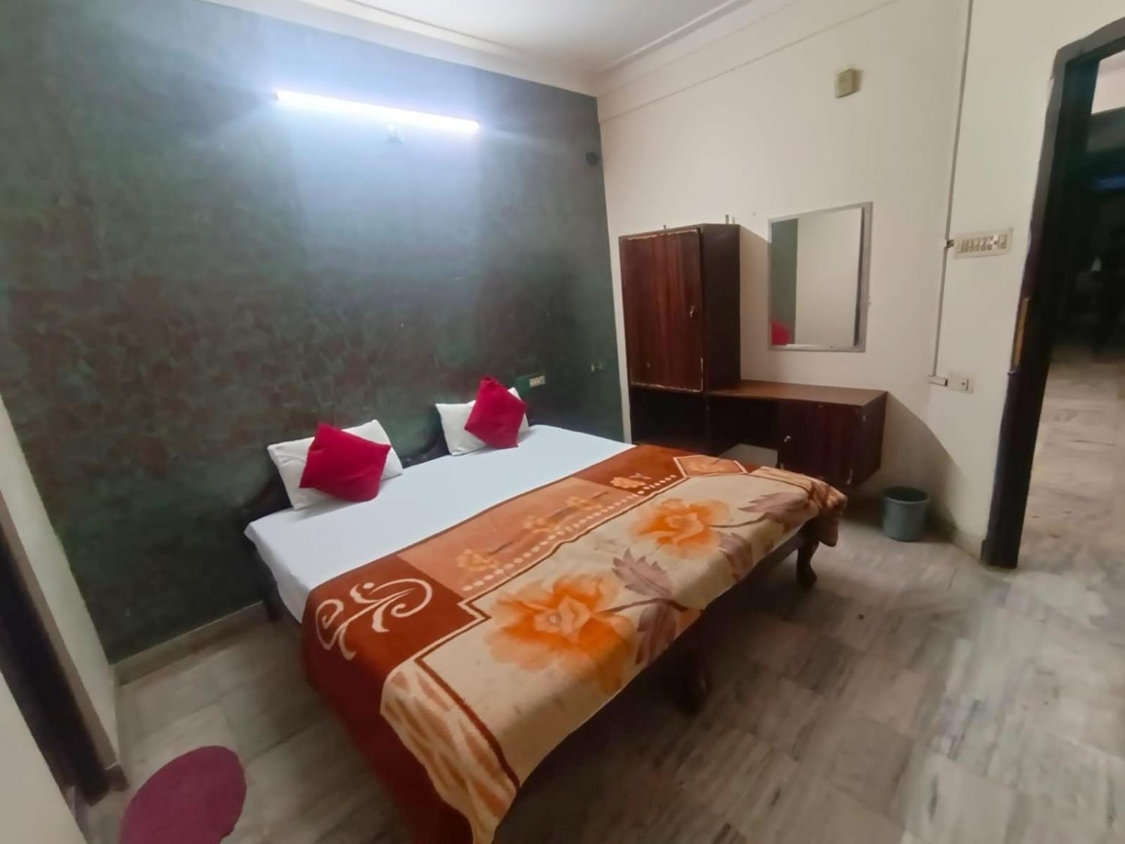 Hotel Shubham Udajpur Zewnętrze zdjęcie